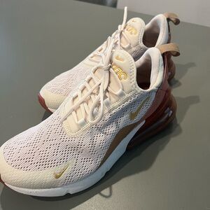 Nike Air Max 270 Sneaker